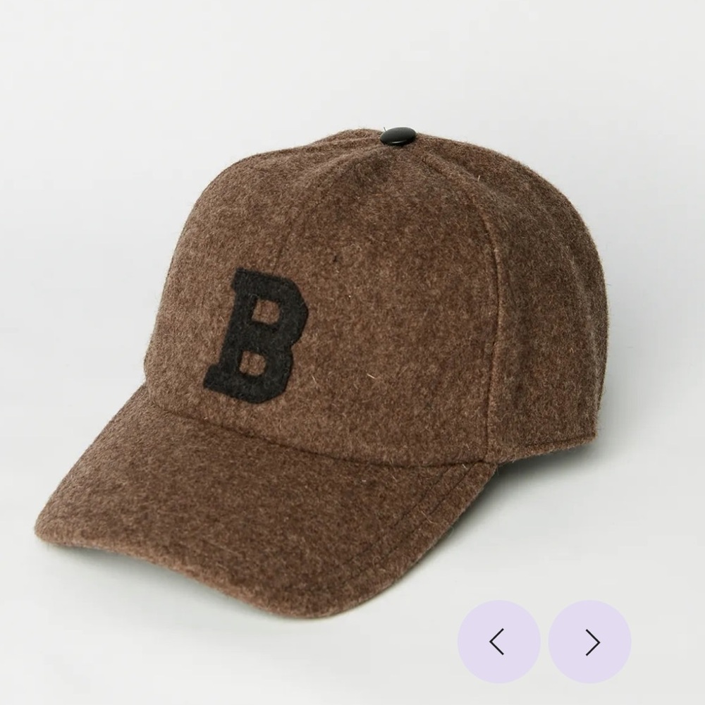 Burel - Brown Wool Cap with creme Letter B